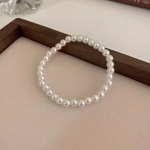 French Pearl Bracelet - NEW